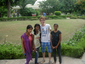 Iedereen wil op de foto met Marco ten Eikelder.