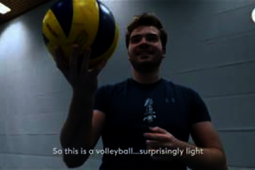 Soooo, volleybal it was this time. Student's volleybal associations Tamar and Hajraa joined forces to show Kevin how their sport is ...