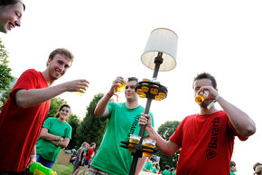 Tentenspektakel Bouwkunde intro 2012. Foto | Bart van Overbeeke Tentenspektakel Bouwkunde intro 2012. Foto | Bart van Overbeeke