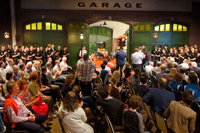 Tweehonderd stoelen in het DAF Museum. Foto Bart van Overbeeke