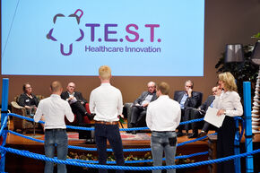 T.E.S.T. pitching. Photo | Bart van Overbeeke T.E.S.T. pitching. Photo | Bart van Overbeeke
