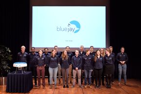 Het hele team. Foto | Bart van Overbeeke