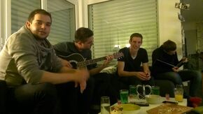 Tom met zijn Walliser vrienden.