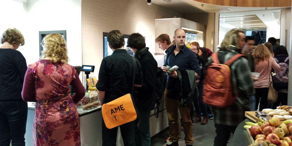 ‘Mobile stores’ moeten kantine MetaForum ontlasten