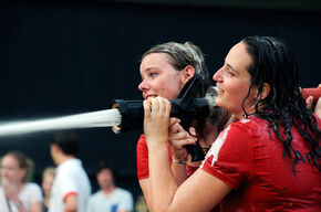 Tentenspektakel Bouwkunde intro 2012. Foto | Bart van Overbeeke Tentenspektakel Bouwkunde intro 2012. Foto | Bart van Overbeeke