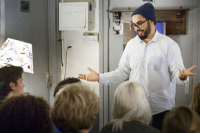 Stukafest 2015: stand-upcomedian Arbi el Ayachi. Foto | Bart van Overbeeke Stukafest 2015: stand-upcomedian Arbi el Ayachi. Foto | Bart van Overbeeke