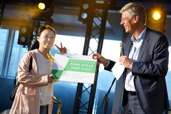 Photo | Bart van Overbeeke Photo | Bart van Overbeeke