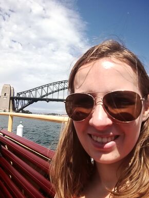 Op de ferry in de haven, met op de achtergrond de Harbour bridge.