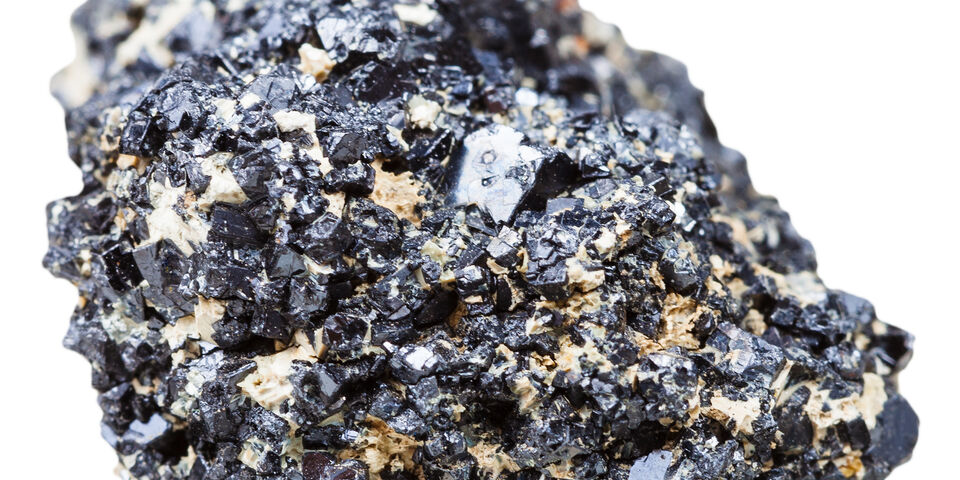 Ultradun beschermlaagje maakt perovskiet-zonnecel stukken stabieler