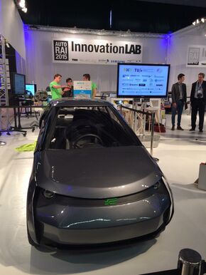 TU/ecomotive onthulde 'Nova'. TU/ecomotive onthulde 'Nova'.