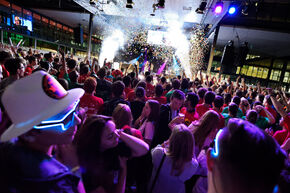 Laat het feest beginnen. Foto | Bart van Overbeeke