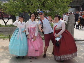 Als je lang genoeg in Korea blijft, begin je langzaam op een Aziaat te lijken.