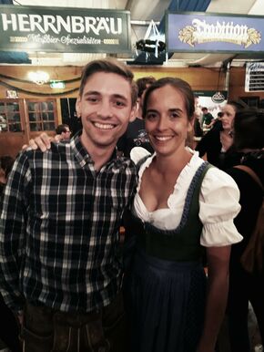 Met collega’s bij het Ingolstädter Pfingstvolksfest