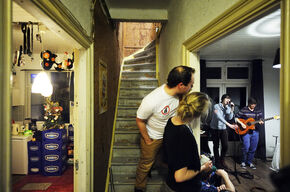 Plugged out in Bondstraat 15. Foto | Bart van Overbeeke