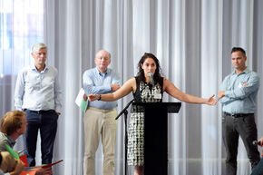 Discussie in de Orangerie. Foto | Bart van Overbeeke
